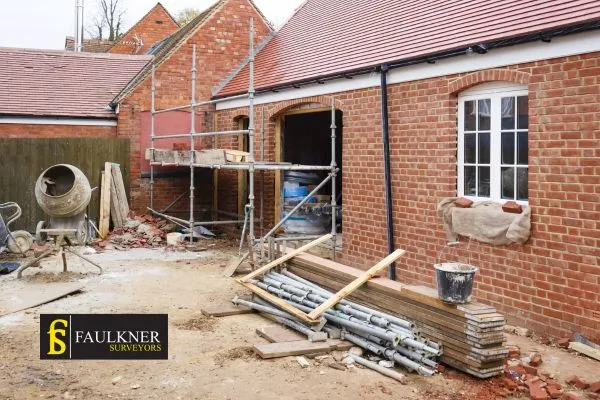 What is the minimum distance between 2 houses? 2 Distance Between Two Houses : Party Wall Surveyors Woking